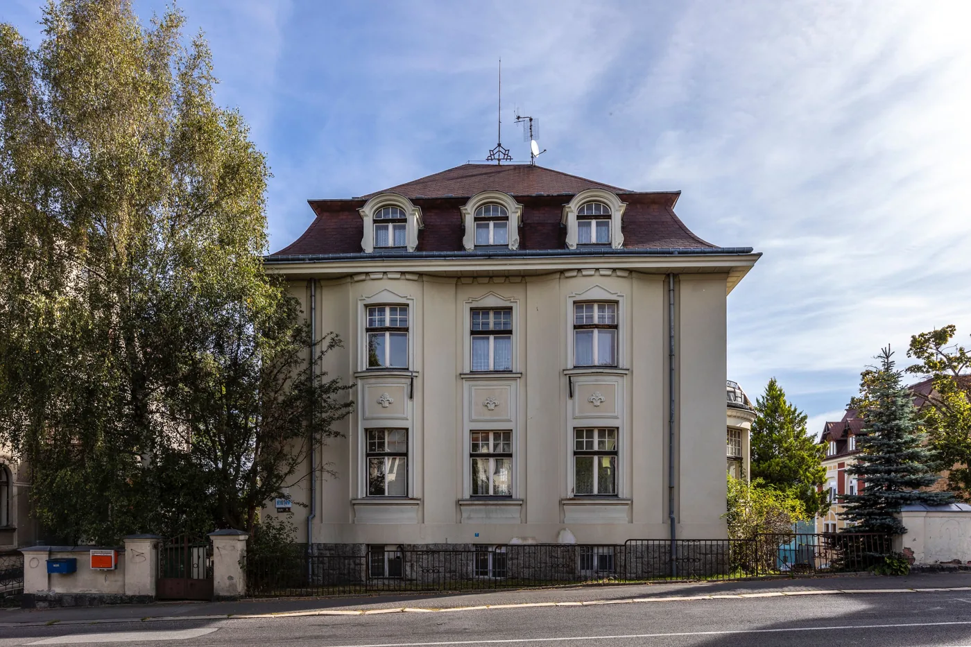 Fotografie interiéru z původní aktuality.